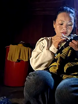 miomio-12 online show from 7, 10, 2025