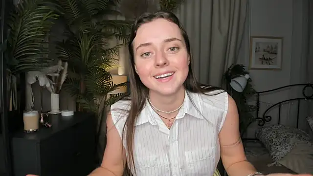 ThelmaJusto online show from 2, 11, 2025