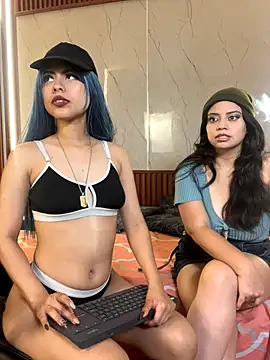 Snapshot of Eva_Feller69 chatting on 19, 11, 2025 Eva Feller69 online show from 19, 11, 2025