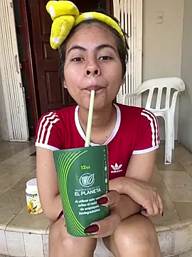 Snapshot of Eva_Feller69 chatting on 14, 12, 2025 Eva Feller69 online show from 14, 12, 2025