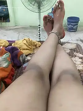 Snapshot of ROSHANI_234 chatting on 8, 11, 2025 ROSHANI 234 online show from 8, 11, 2025