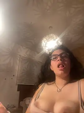 luciamaria01 online show from 7, 10, 2025