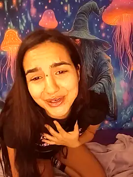 MissHazelnut online show from 27, 11, 2025