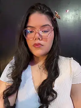 GabrielleMarsh1 online show from 5, 12, 2025