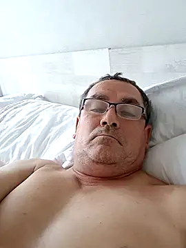 Snapshot of Alfred_00000 chatting on 11, 4, 2026 Alfred 00000 online show from 11, 4, 2026