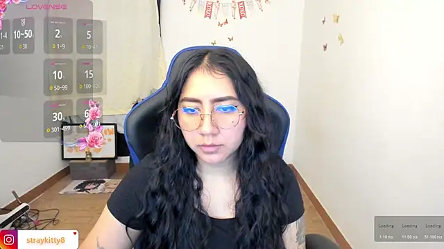 Snapshot of LoveLyy- chatting on 16, 4, 2026 LoveLyy- online show from 16, 4, 2026