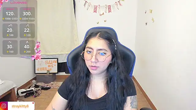 LoveLyy- online show from 2, 7, 2026