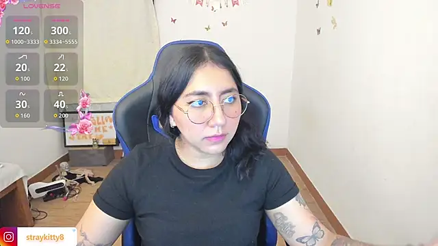 LoveLyy- online show from 30, 7, 2026