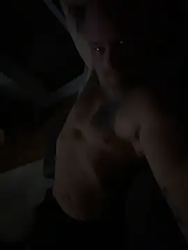Snapshot of Muscledick40 chatting on 18, 3, 2026 Muscledick40 online show from 18, 3, 2026