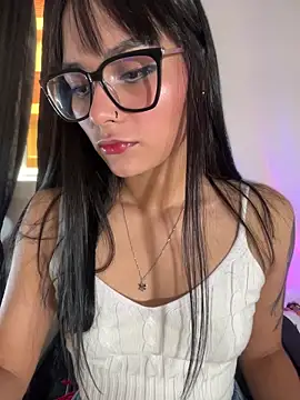 AlannaDollx online show from 19, 11, 2025