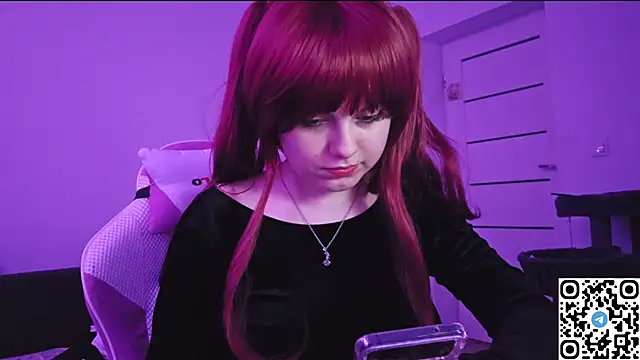 Snapshot of KristiBloom chatting on 14, 11, 2025 KristiBloom online show from 14, 11, 2025