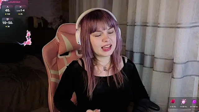 KristiBloom online show from 8, 3, 2026