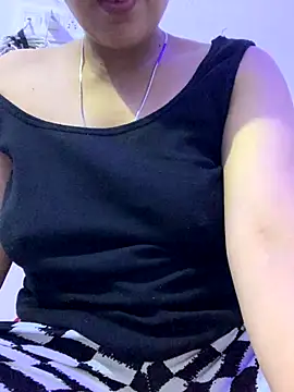 Snapshot of bindiyarani01 chatting on 9, 11, 2025 bindiyarani01 online show from 9, 11, 2025