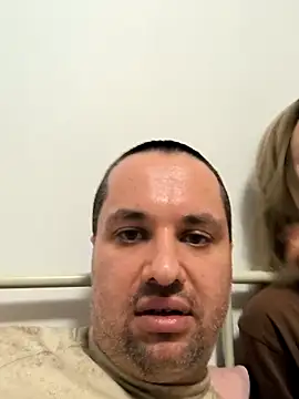 Snapshot of evrythingEverythere chatting on 2, 2, 2026 evrythingEverythere online show from 2, 2, 2026