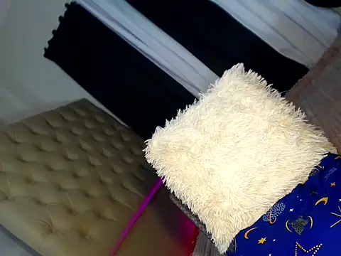 sexy calista online show from 4, 11, 2025