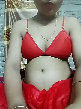 Snapshot of ayesha0001122 chatting on 12, 10, 2025 ayesha0001122 online show from 12, 10, 2025