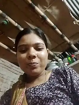 Snapshot of ayesha0001122 chatting on 13, 10, 2025 ayesha0001122 online show from 13, 10, 2025