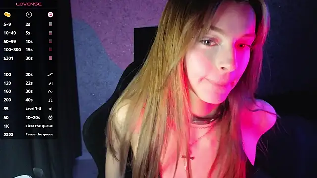 Snapshot of kitti_sweett chatting on 23, 4, 2026 kitti sweett online show from 23, 4, 2026