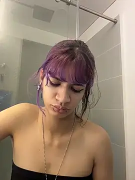 Snapshot of sukulaurens chatting on 22, 12, 2025 sukulaurens online show from 22, 12, 2025