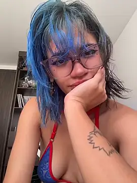 Snapshot of sukulaurens chatting on 3, 4, 2026 sukulaurens online show from 3, 4, 2026