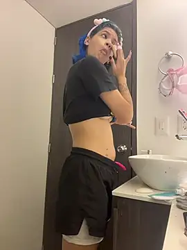 Snapshot of sukulaurens chatting on 16, 4, 2026 sukulaurens online show from 16, 4, 2026