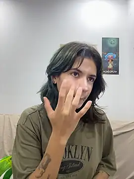 Snapshot of sukulaurens chatting on 8, 7, 2026 sukulaurens online show from 8, 7, 2026