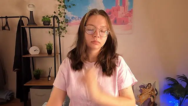 Snapshot of Nuura_Moore chatting on 27, 10, 2025 Nuura Moore online show from 27, 10, 2025