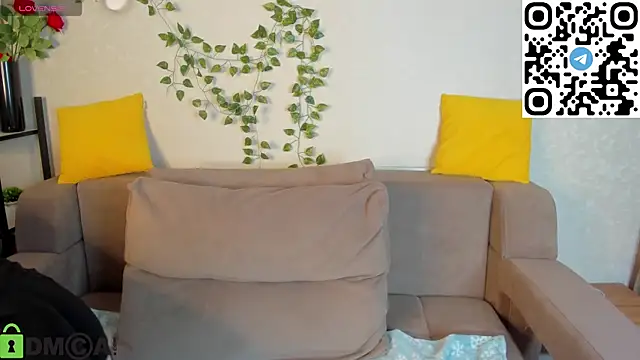 Snapshot of Nuura_Moore chatting on 29, 11, 2025 Nuura Moore online show from 29, 11, 2025