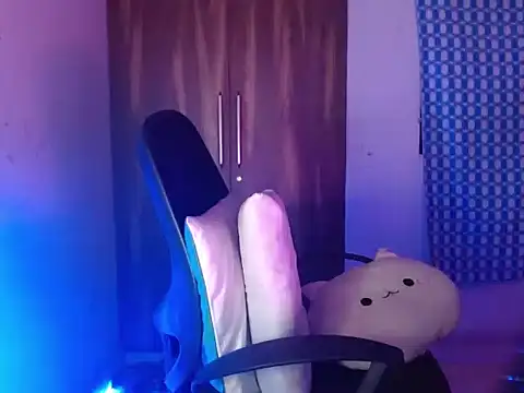 Snapshot of Roiseeee chatting on 27, 2, 2026 Roiseeee online show from 27, 2, 2026