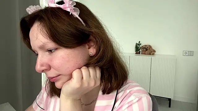 TamekiaSamii online show from 15, 11, 2025