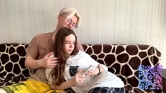 EhtelBiondi online show from 3, 4, 2026