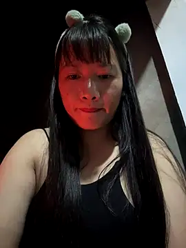 TrangNemo online show from 4, 12, 2025