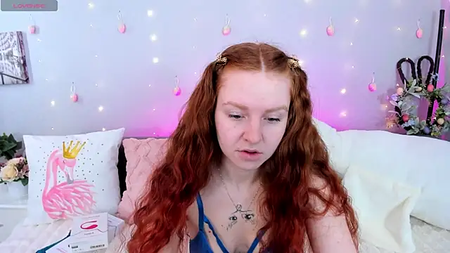 Snapshot of Evarey_ chatting on 6, 4, 2026 Evarey online show from 6, 4, 2026