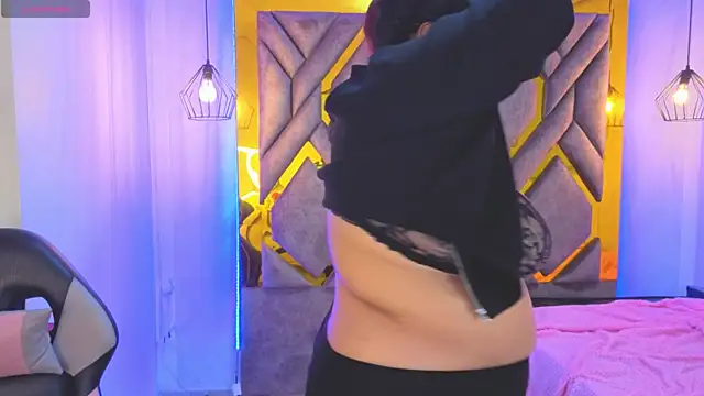 Addyy 02 online show from 18, 1, 2026