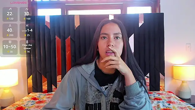 Sofy and Mia online show from 29, 11, 2025