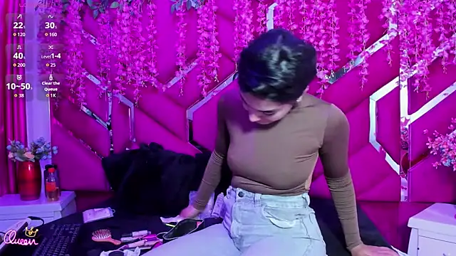 Gisell Squirt  online show from 13, 4, 2026