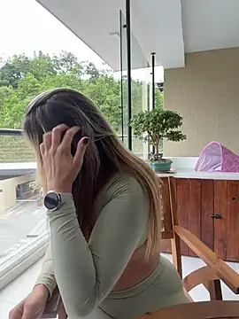 camila vanucci- online show from 24, 6, 2026