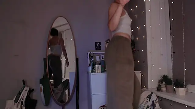 YourHotExSAndra online show from 14, 10, 2025