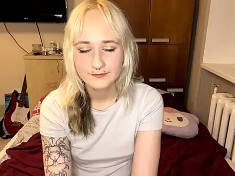 Ulemonala Cute online show from 19, 10, 2025