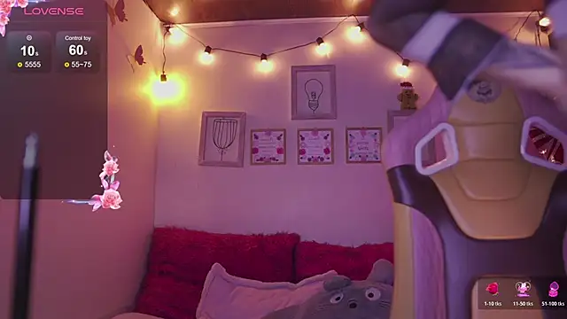 Giia Moretti  online show from 16, 12, 2025