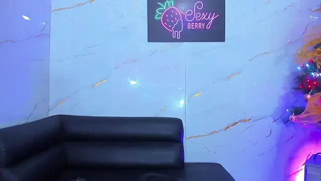 Snapshot of Little_nicoll chatting on 29, 11, 2025 Little nicoll online show from 29, 11, 2025