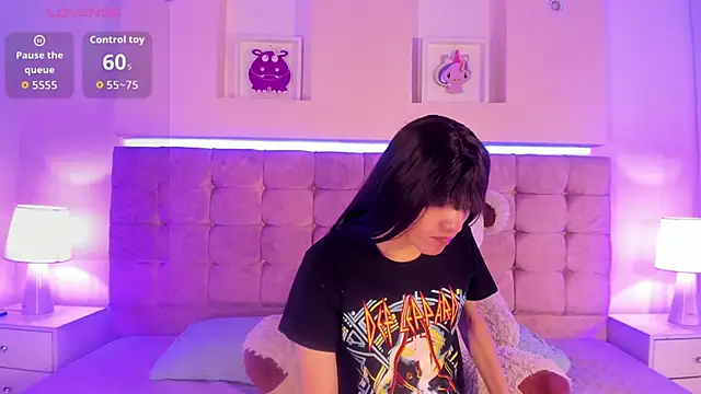 Snapshot of Naya_Velvet chatting on 6, 11, 2025 Naya Velvet online show from 6, 11, 2025