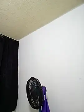 Snapshot of Nelsareth chatting on 23, 10, 2025 Nelsareth online show from 23, 10, 2025