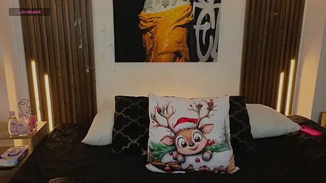 Kitty Bombon online show from 3, 12, 2025