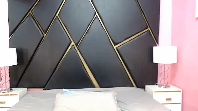 Alex Millerss online show from 4, 12, 2025