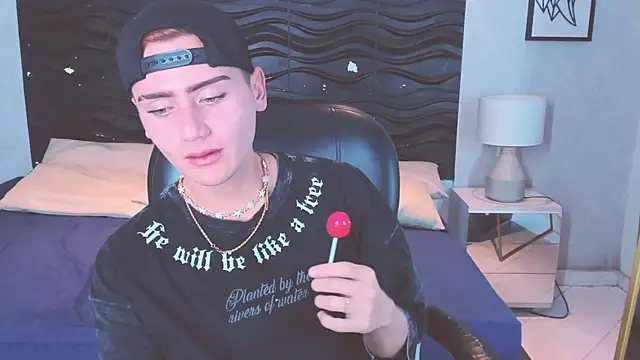 Alex Millerss online show from 18, 12, 2025