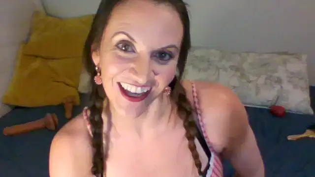 Snapshot of easy_briezy chatting on 12, 3, 2026 easy briezy online show from 12, 3, 2026