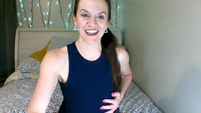 Snapshot of easy_briezy chatting on 24, 3, 2026 easy briezy online show from 24, 3, 2026