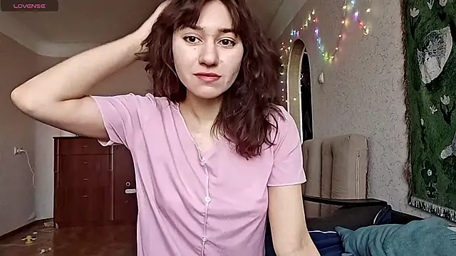 Snapshot of MiaLovelyOne chatting on 13, 3, 2026 MiaLovelyOne online show from 13, 3, 2026