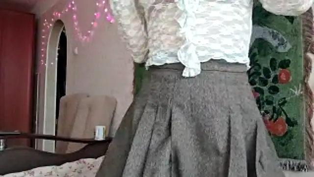 Snapshot of MiaLovelyOne chatting on 26, 3, 2026 MiaLovelyOne online show from 26, 3, 2026